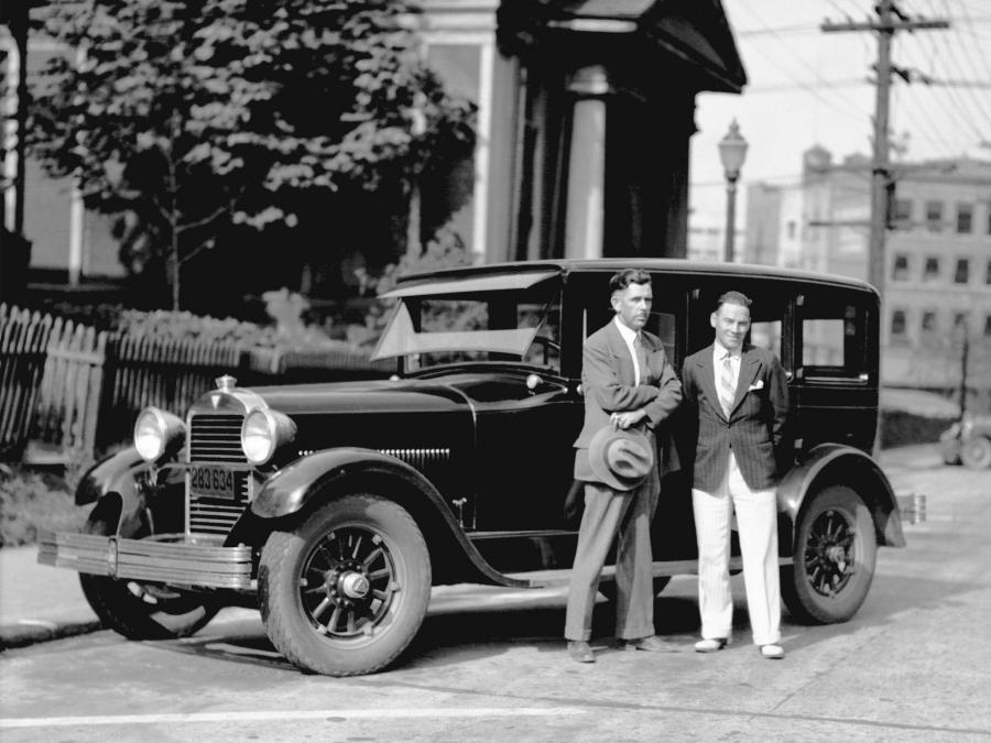  Hudson Super Six Sedan 1927 года  (фото 2 из 2)